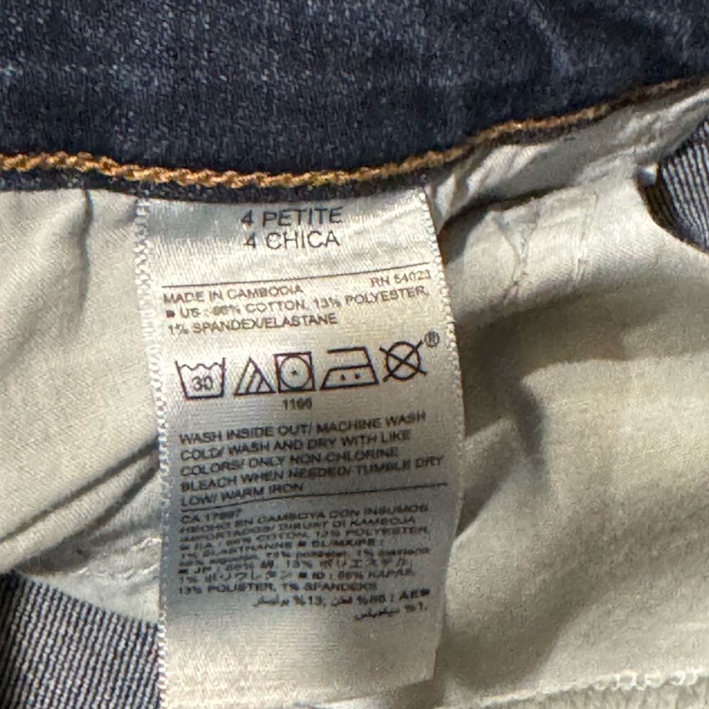 Old Navy Original Mid Rise Classic Blue Women's Stretch Boot Cut Jeans Size 4P - Picture 8 of 10